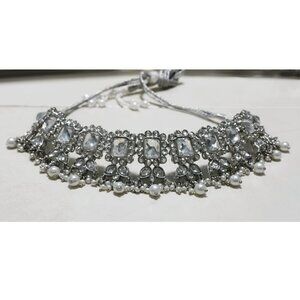 Reverse AD Choker in Silver Setting